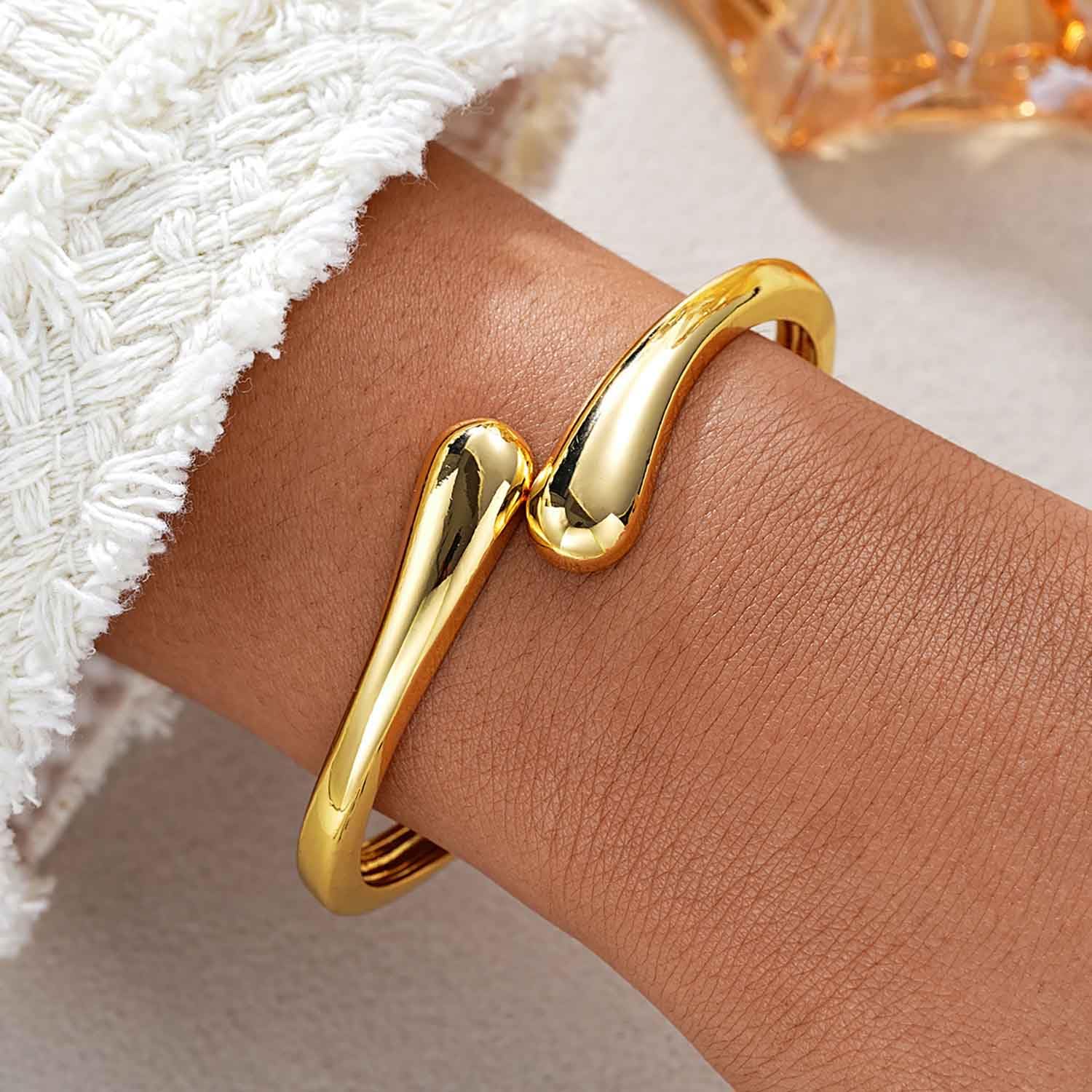 Gold Bangle Bracelets for Women Teens Trendy Chunky Adjustable Twist Cuff Bracelet Jewelry Gifts